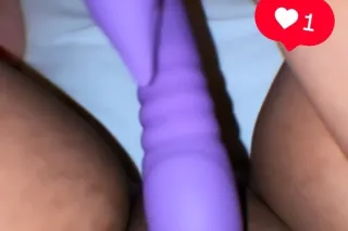 HEY DADDIES , Fine slim peite Brown sugar ready too jump on some thick dick and have some lit fun photo 4