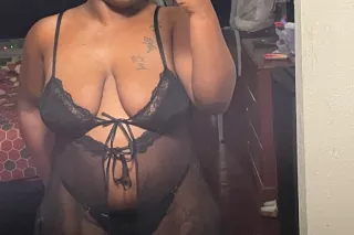 Pretty Black 🤍 photo 3