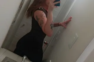 tall, sweet, and horny 😍 photo 4