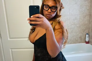 INCALL QV, HHR, AND FT SHOWS AVAILABLE NOW ‼🥰 JUICY SEXY PUSSY, WITH SLOPPY HEAD💦 IT DONT GET NO FREAKIER THAN ME ❤‍🔥