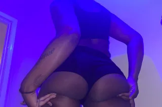 come see me baby 🫦👅