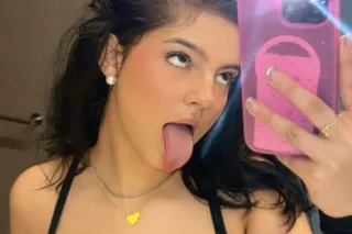 Super Wet👅Ready for Hard Dick🙈👸Independent sucking queen 👅💋I sell video and picture🎬