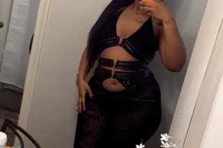 Too Fine To Scroll Past 💋
