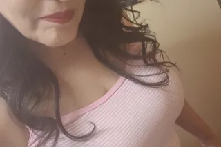 SEXY NAUGHTY. PLAYFUL . IM IN THAT MOOD photo 3