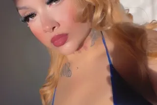 Hey Baby Come See Me🖤Latina Sauirter💦Emerald Gaze💚Sexy Face🔥36DTitts🤗