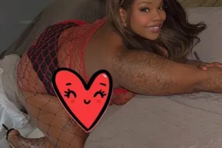 New in town available 24/7 😛 photo 3