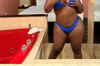 SEXY CHOCOLATE AND THICK- COME SEE ME DADDY photo 3
