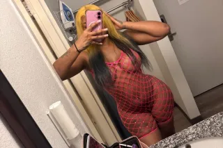 LEAVING SUNDAY MORNING 💦✈ CATCH ME BEFORE MY FLIGHT 💦💦