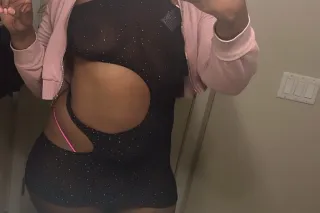 FREAKY THICK EBONY😋😘🥰