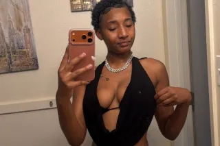 slutty saturday 😘🥰 let me please u available now 😘🥰 photo 3