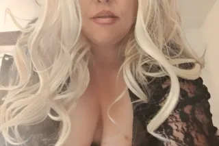 NOT FUCKING FAKE!!!!! SPECIALS $$$ KINKY MILF WANTING TO SHOW U SOME HEAD GAME UVE NEVER FRLT BEFORE HMU