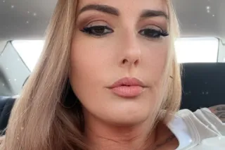 Curvy beautiful horny 💦🍓 photo 4
