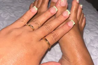 NYMPHO VISITING 😘 CUM SEE ME photo 4