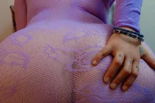 SlimThick Snow Bunnii photo 3