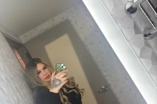 Big booty MILF ! photo 5