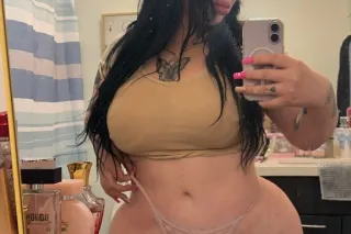 Horny pink pussy mami waiting for you to cum fuck her 🫦💦 photo 8