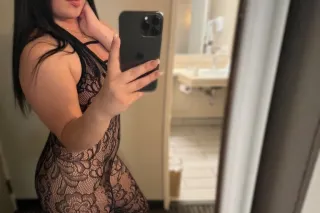 I do over nights to babe lets have some fun while im in town ☺I'm available 24/7, outcalls, come have a unforgettable time babe 🤤😩 photo 3