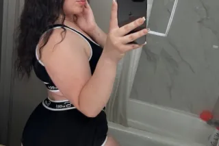 I do over nights to babe lets have some fun while im in town ☺I'm available 24/7, outcalls, come have a unforgettable time babe 🤤😩 photo 4