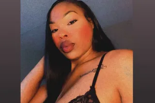 CATCH ME WHILE IM HERE 😏🧞♀🥂💋 photo 2