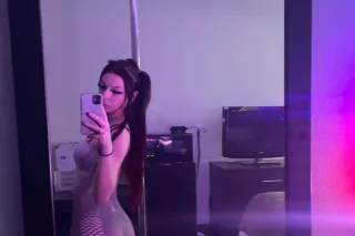 petite w/ bubble butt🍑💦 photo 6