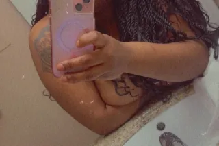outcalls available photo 3