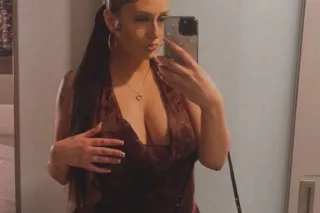 ASK ABOUT MY RED HEAD GIRLFRIEND SHES IN TOWN FOR A LIMITED TIME BABY!!