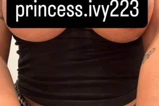 NYMPHO VISITING 😘 CUM SEE ME photo 5