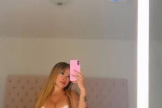 Heyy I’m CHAVA 💦 soaked & horny af, tight body ready to get fucked hard 😈 crazy cheap rates  text me now, I need it bad 🍆🍑