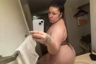 100 qv tatted thick and pretty back in your city 💋