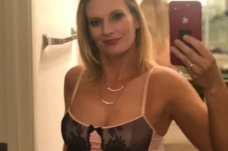 Well-reviewed, mature, sexy, blonde, MILF with OUTSTANDING skills and open menu prebooking incalls in Longmont for 5/28 and 5/29 and Fort Collins on 5/31 and 06/01!