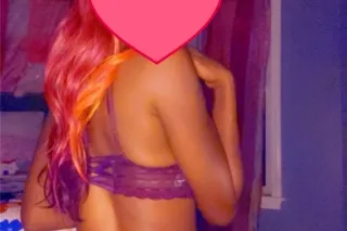 Small chocolate drop waiting to make your dream come to light sexy flex able women
