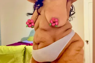 Tall (5’11) Caramel BBW Beauty Here To please You 😘😘😘💋💋 photo 2