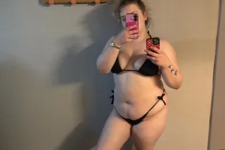 Curvy Unique Natural PAWG🫦 photo 6