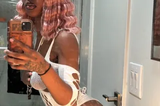 YOUR FAVORITE FUN SIZED HOTTIE🔥😏🥰 one hit nd your sure to be hooked! 😉 photo 4