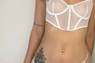 HORNY LAILA