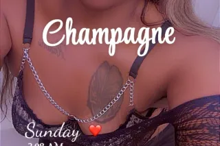 King Treatment 👑 Fat ass 🍑 Pretty Face🤩 🏆 #1⃣ ATF BBBJ COF cum put your icing on my honey bun 😘 photo 3