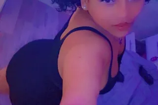 Happppy SunDayyyy 100 Qv Lets END SUNDAY RIGHT!! YOU GON FED ME TODAY IM A STRAVING MOON!! Come Catch A Vibe. Massage.. An Eating.. A Shower.. The Possibilities Are Endless HERE!! You're On The MOON With MOON 💜😶 COME HELP ME TRY IT OUT photo 6