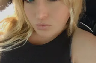 Naughty Milf photo 4