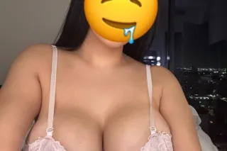 AVAILABLE 24/7 * LATINA