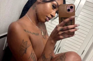 Sexy Playmate 🫦 Bubbly 🫧Personality ✨🍒 LETS HANG OUT 😋💦 photo 2