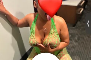 ready to please u daddy ready for some fun