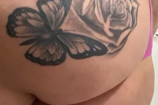 ask about prices thick latina here ready to make you cum daddy lets have a good time im one of a kind love😘💜 photo 4
