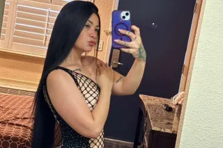 ven papi y disfrutemos juntos ven a provar mi rico culo apretadito y rosadito photo 4