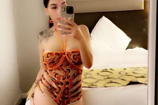 👩🏼‍🤝‍👩🏻 DOUBLE TROUBLE FUN 💦 photo 5