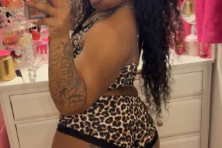 sweet treat 💦💦 photo 3