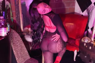 Petite Pound Cakes 😍🍑🤤 photo 5