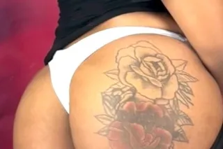 come let me get you right 😘 photo 2