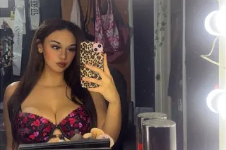 exotic princess👑 19🧸 big tits 🍒 content and facetime shows always 💋 photo 2