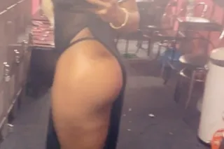 come see me baby available now !!!! photo 3
