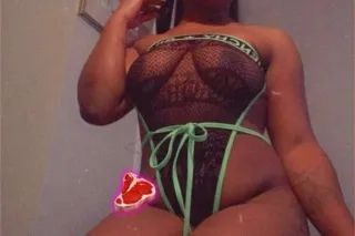 🚨THIS WILL BE MY LAST WEEK ON THIS SITE🚨 Good Girl Looks… Bad Girl Energy 😈”“Let Me Be Your Favorite Distraction 💕”“Bet You Can’t Handle Me 😉” photo 2